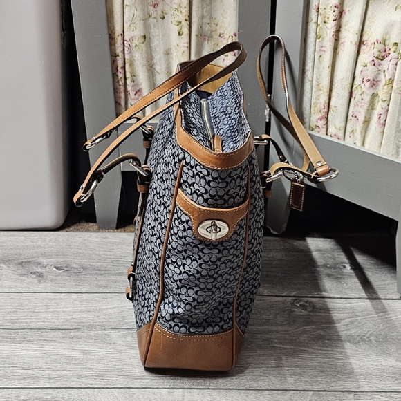 Coach Bags F11527 Navy Signature Jacquard Tote Vintage - Picture 3 of 12